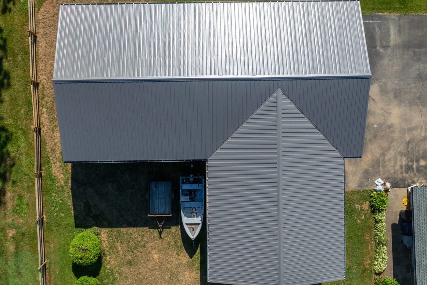 Gray Wagler Panel metal roofing on a garage in Delaware near Smyrna