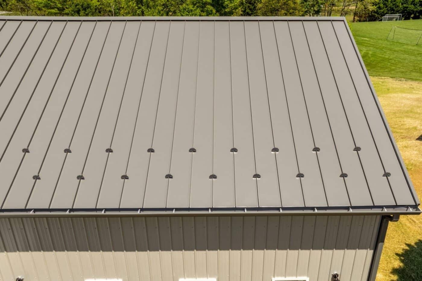 clay metal roofing garage in landenberg